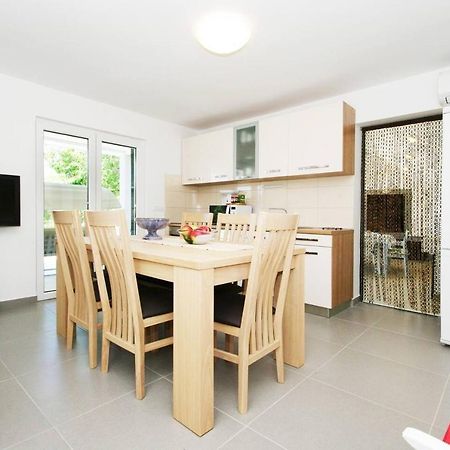 Вілла House Viki Plano Екстер'єр фото