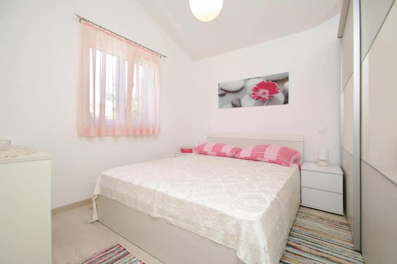 Вілла House Viki Plano Екстер'єр фото