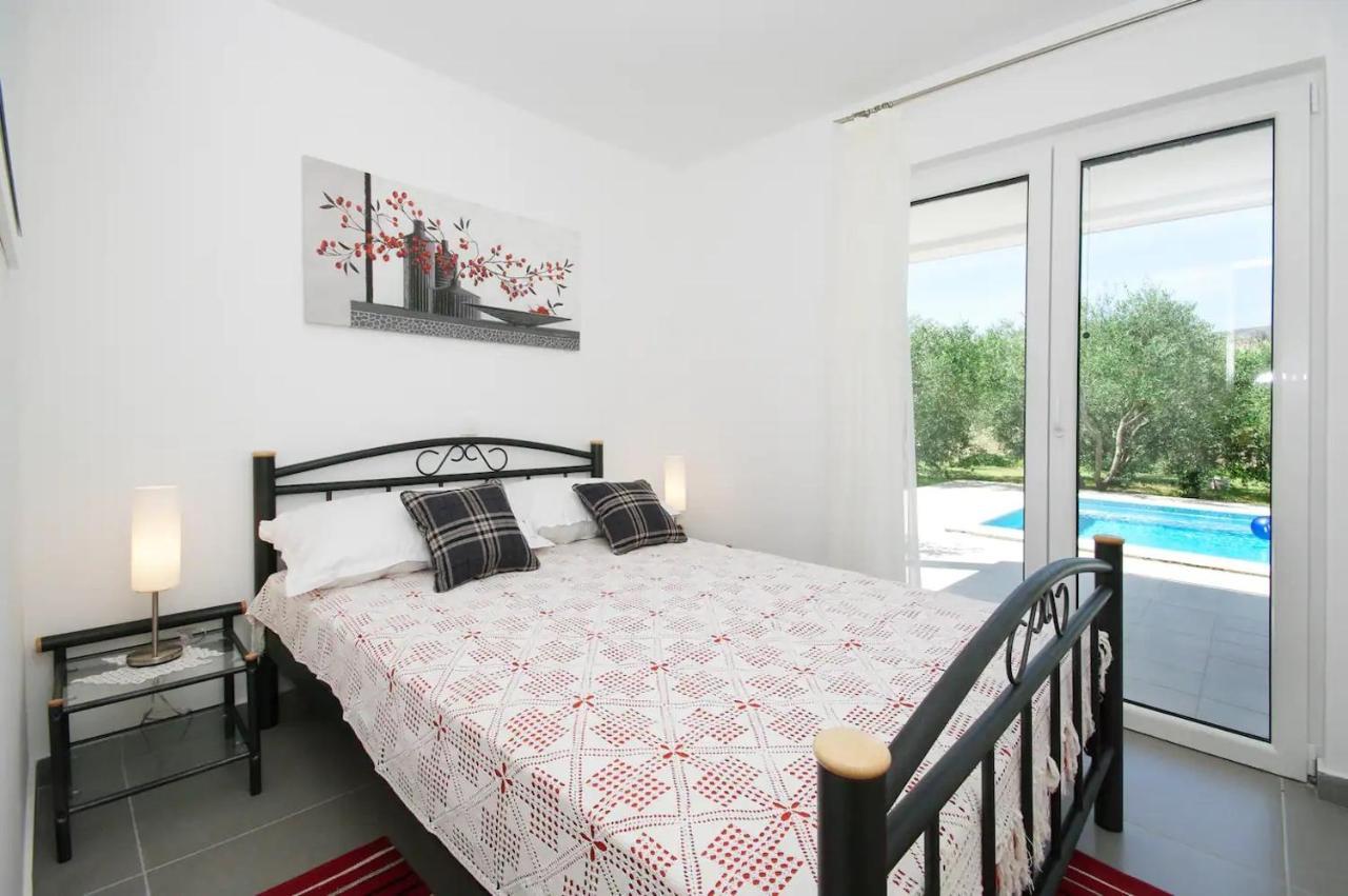 Вілла House Viki Plano Екстер'єр фото